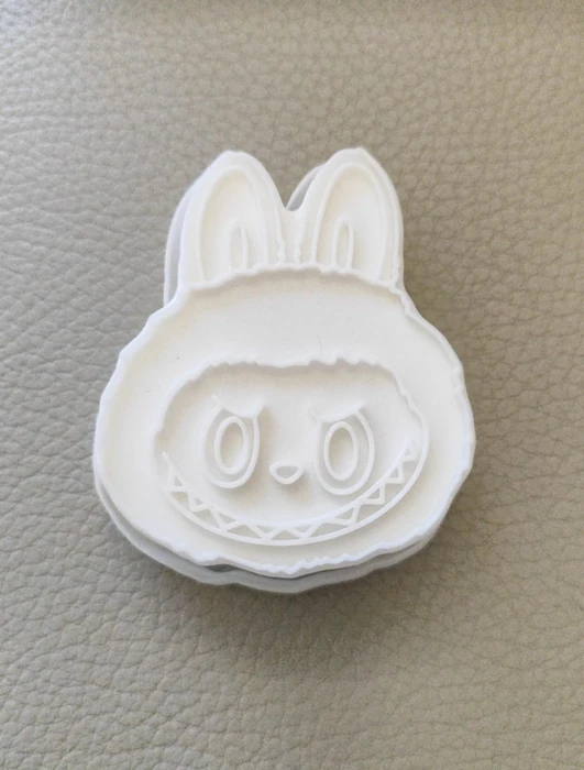 חותכן לבובו ראש