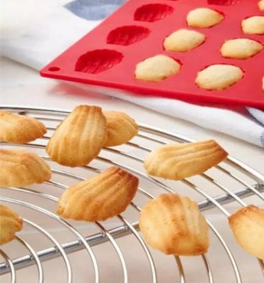 סיליקון מדלין 9 שקעים.