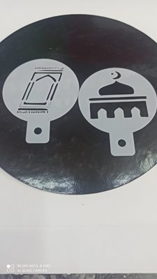 שבלונה פלסטיק בצורת מסגד ושטיח.2 יח בסט