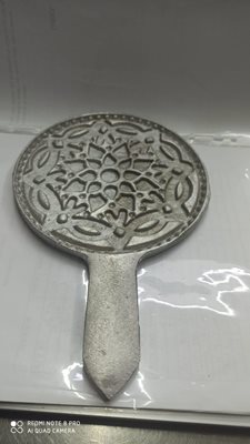 תבנית אלומניום לעיצוב עוגות ובצקים.