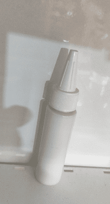 צבע לבן נוזלי לגיסמוניט 30 גרם .משתמשים בו גם להבהרת וערבוב צבעים לתוצאות לפי הטעם(מקורי