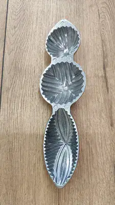 מכשיר למעמולים ממתכת שלוש צורות