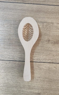 תבנית מעמול מעץ אליפסה עם קווים